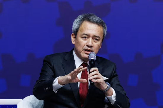 丸红乐见日元走强	，以便充分落实120亿美元投资计划